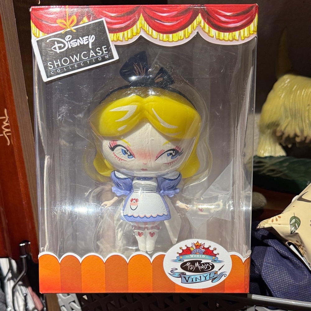 Disney Miss Mindy Vinyl Box in Red and White